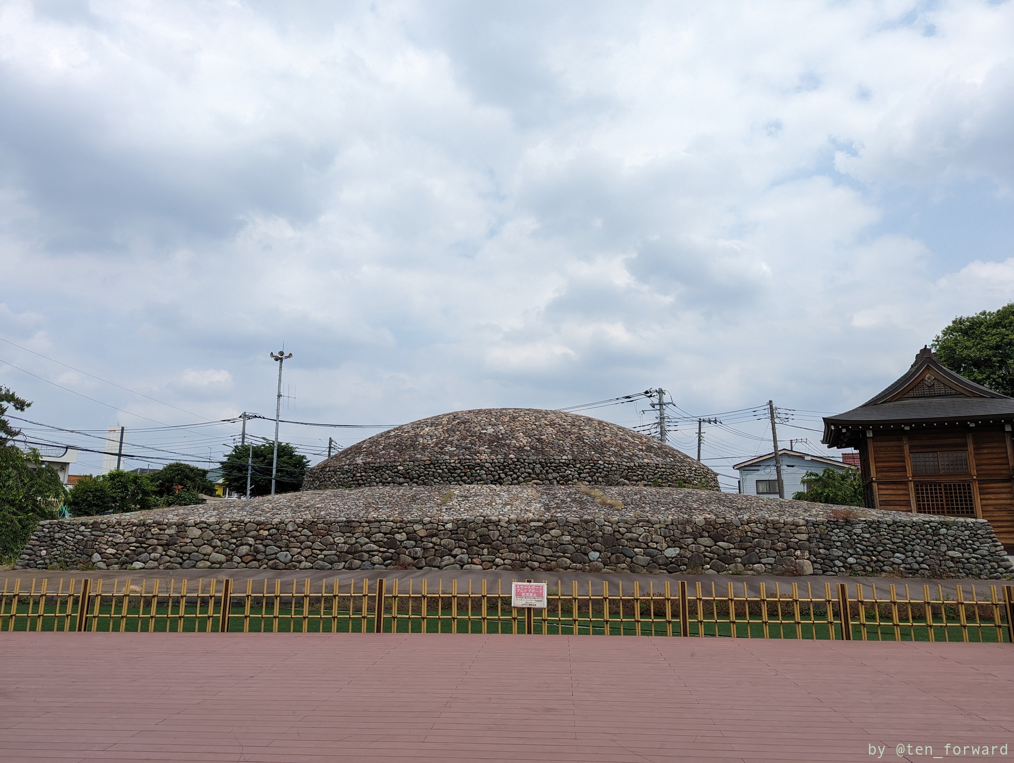 正面（西）から