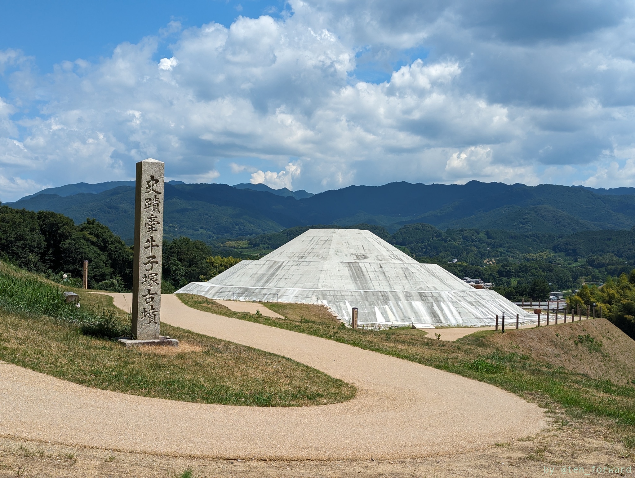 牽牛子塚古墳・越塚御門古墳