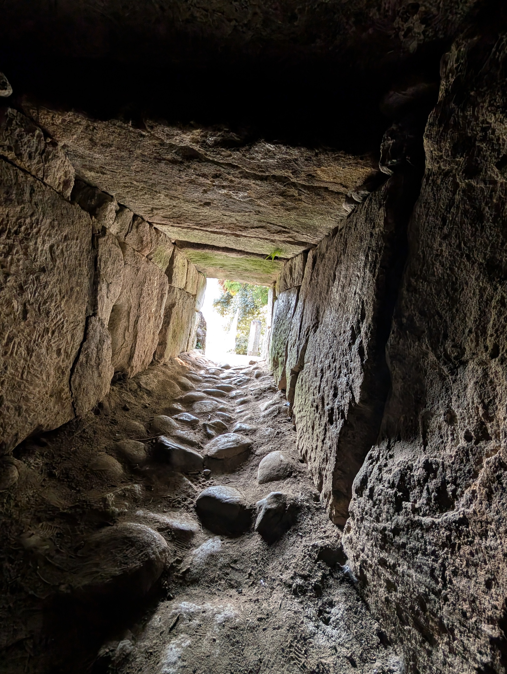 山上古墳羨道