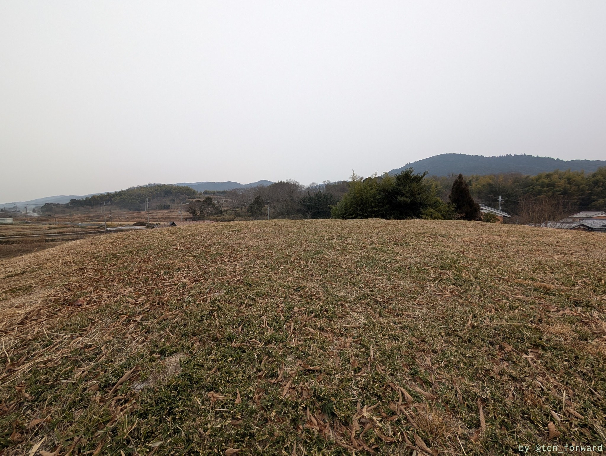茅原大墓古墳墳頂から