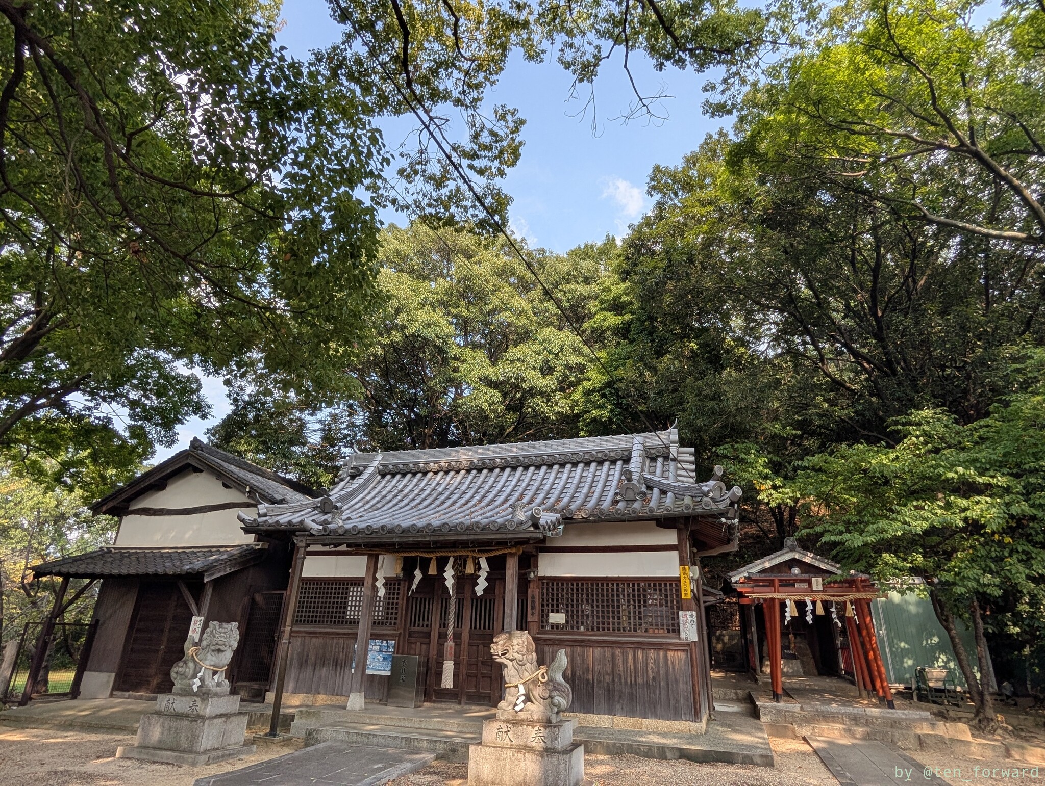 津堂八幡神社