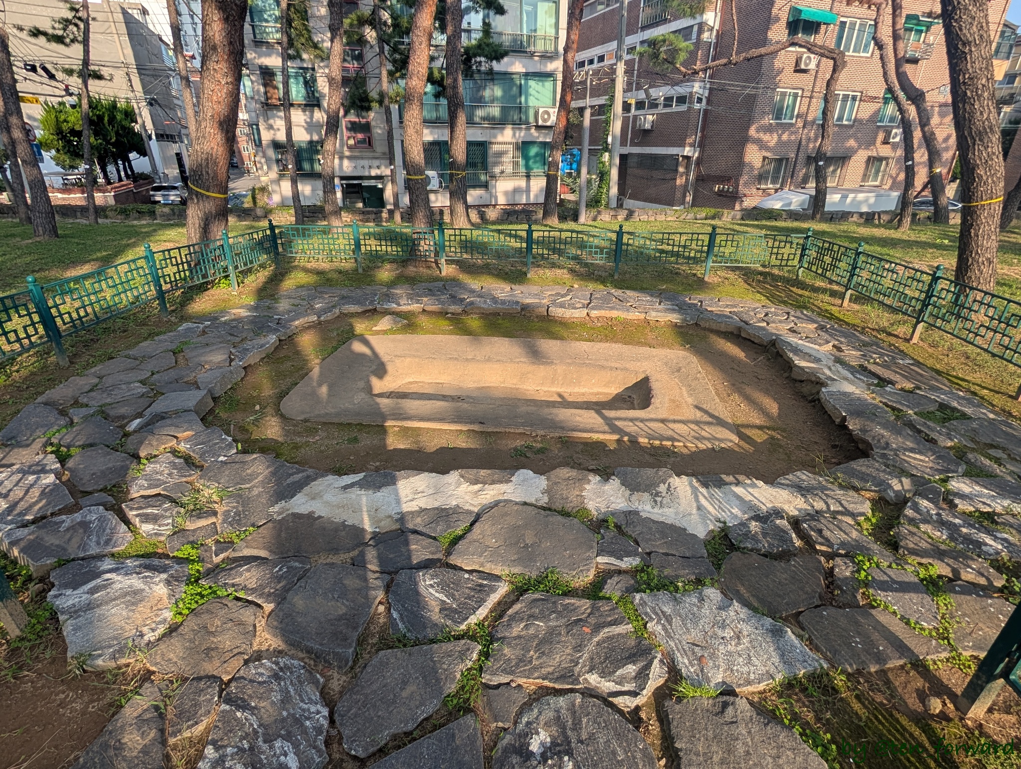 石村洞古墳群2号土杭墓