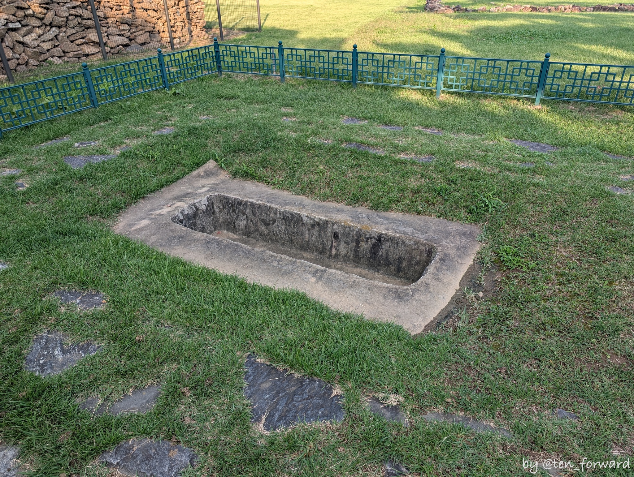 石村洞古墳群3号土杭墓