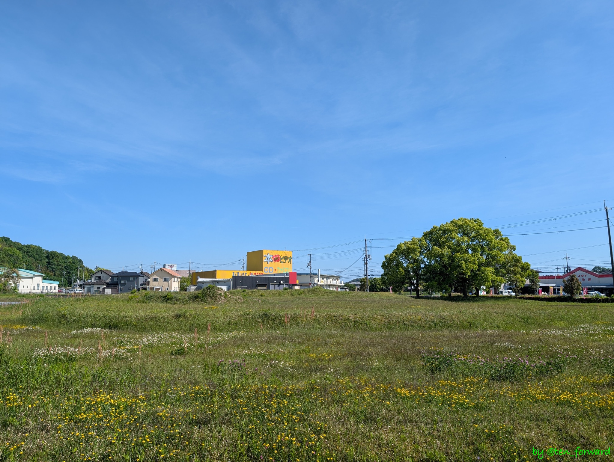 マンジュウ古墳