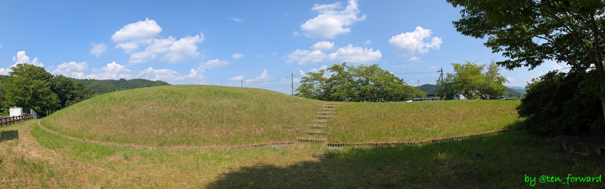 園部黒田古墳北側から